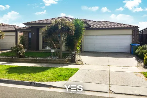 9 San Fratello St, Clyde North, VIC 3978