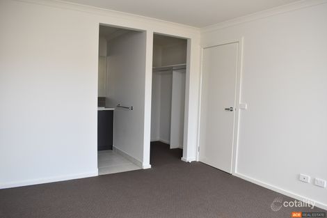 Property photo of 26 Botwood Street Mickleham VIC 3064