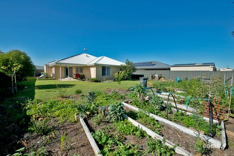Property photo of 14 Littleheart Place McKail WA 6330