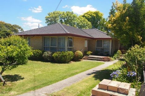 13 Bond Ave, Blackburn South, VIC 3130