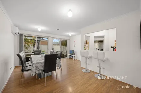 Property photo of 17 Pownceby Court Pakenham VIC 3810
