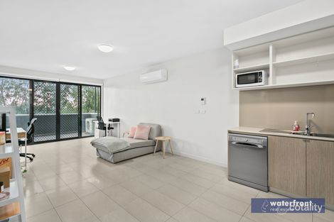 Property photo of 35/2 Monckton Place Caroline Springs VIC 3023