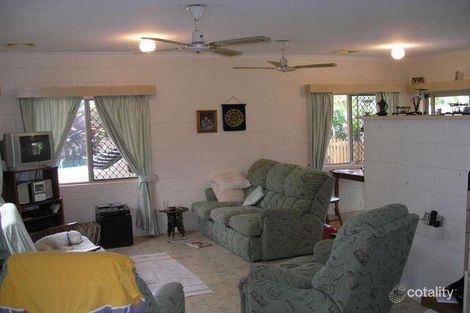 Property photo of 5 Lorraine Close Bentley Park QLD 4869