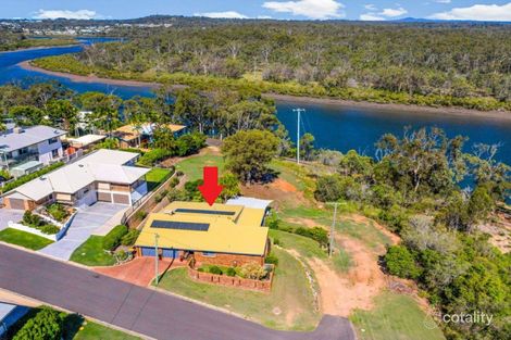 Property photo of 17 Alpine Avenue Boyne Island QLD 4680