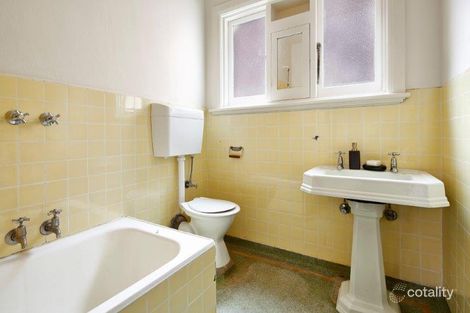 Property photo of 2/28 Avoca Avenue Elwood VIC 3184
