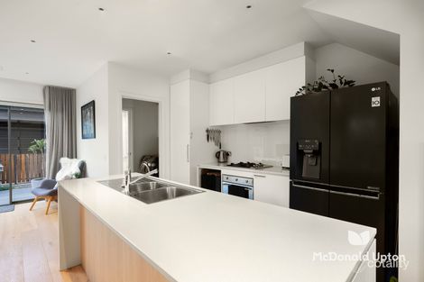 Property photo of 11 Bower Street Ascot Vale VIC 3032