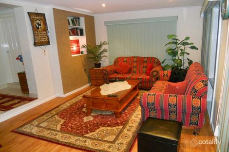 Property photo of 35 Kanooka Grove Doveton VIC 3177