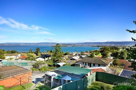 73 Hassan St, Lake Heights, NSW 2502