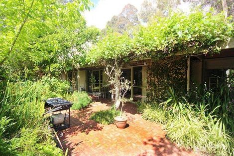 24 Miniata Walk, Vermont South, VIC 3133