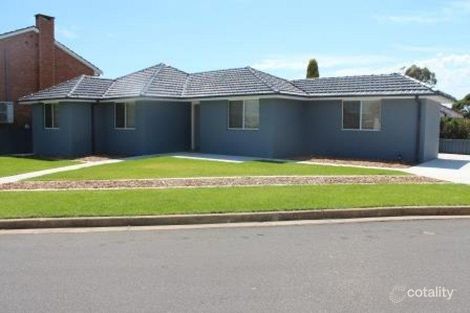 2a Hiland Cres, Smithfield, NSW 2164