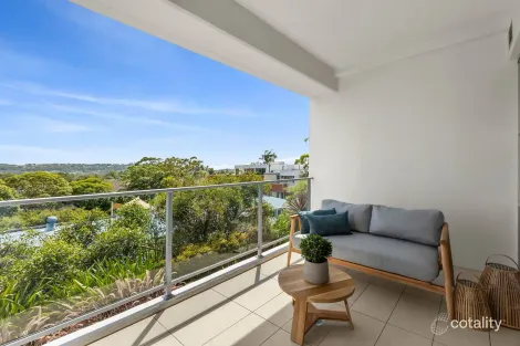 Property photo of 2/74 Pacific Parade Dee Why NSW 2099