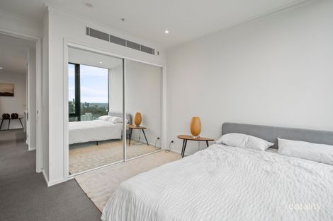 Property photo of 3305/180 City Road Southbank VIC 3006