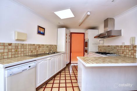 7 Edgewood Ct, Wantirna South, VIC 3152