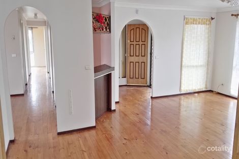 Property photo of 15 Balimo Place Glenfield NSW 2167
