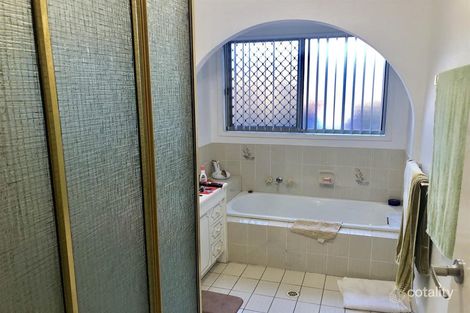 Property photo of 28 Burrendong Road Coombabah QLD 4216