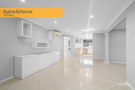 Property photo of 2 Ferraro Crescent West Hoxton NSW 2171