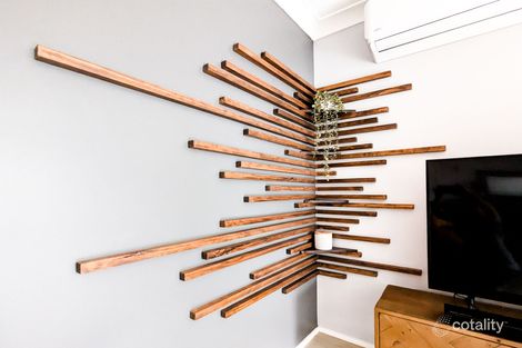 Property photo of 27 Conroy Crescent Kariong NSW 2250