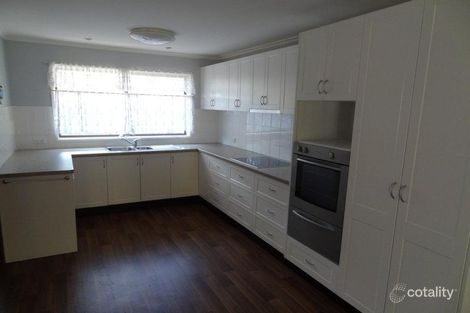 Property photo of 54 Kelloshiel Close West Bathurst NSW 2795