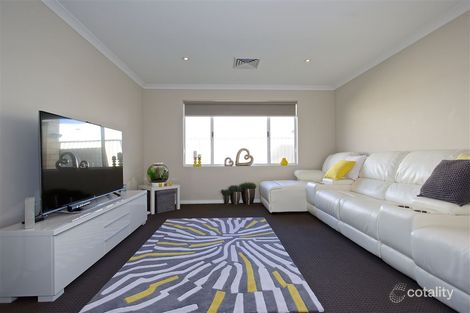 Property photo of 29 Descanso Loop Aubin Grove WA 6164