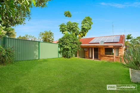 Property photo of 2/197 Central Street Labrador QLD 4215