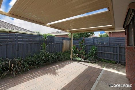 Property photo of 2/18 Greenhills Road Bundoora VIC 3083