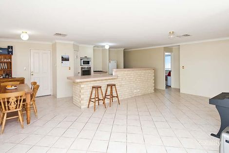 Property photo of 4 Glenelg Close Warnbro WA 6169