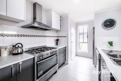 Property photo of 42 Quarters Boulevard Cranbourne West VIC 3977