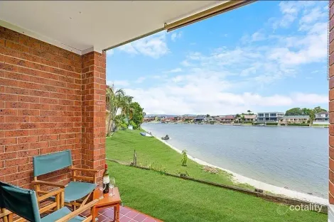 2/10 Aquila Ct, Mermaid Waters, QLD 4218