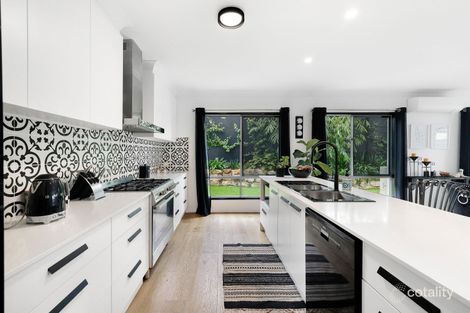 Property photo of 94 Compass Drive Biggera Waters QLD 4216