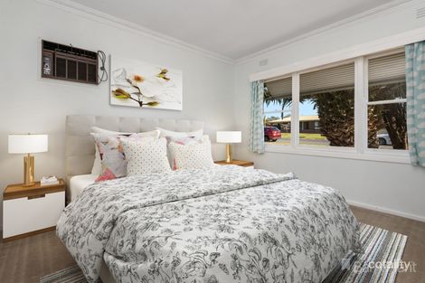 Property photo of 38 Olympic Parade Kangaroo Flat VIC 3555