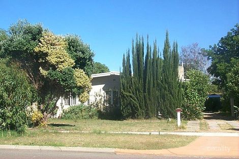 11 Copeland Dr, Redcliffe, WA 6104