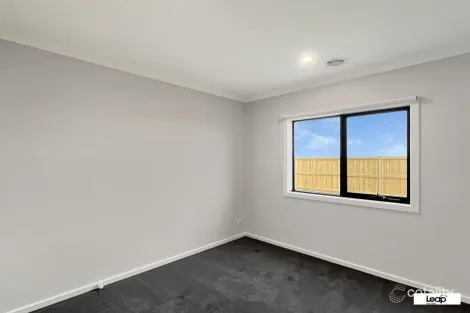 Property photo of 17 Sword Road Thornhill Park VIC 3335