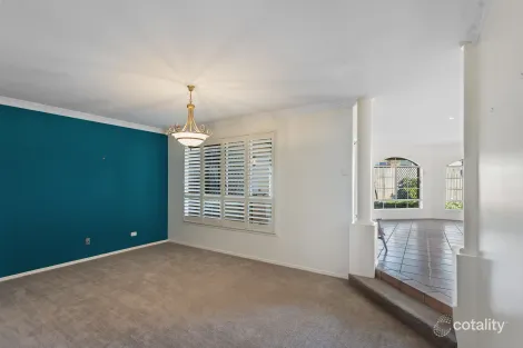 Property photo of 30 Paulene Crescent Kearneys Spring QLD 4350