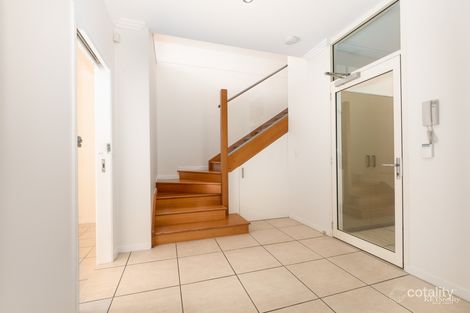 Property photo of 9A Rankin Parade Main Beach QLD 4217