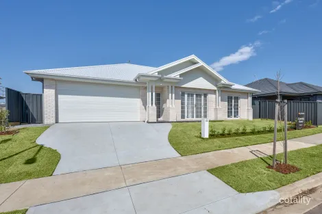 32 Christopher Rd, Lochinvar, NSW 2321