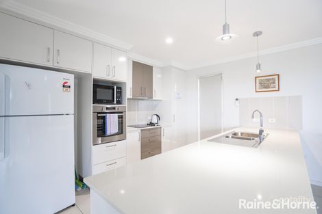 Property photo of 2/36 Picadilly Circuit Urraween QLD 4655