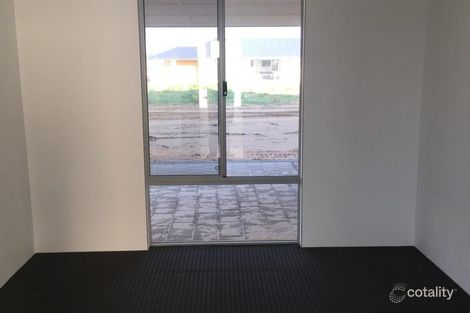 Property photo of 42 Fernleaf Loop Piara Waters WA 6112