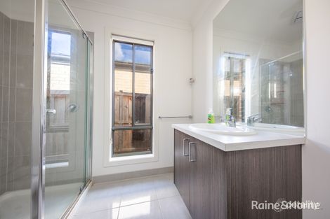 Property photo of 7 Blake Place Brookfield VIC 3338