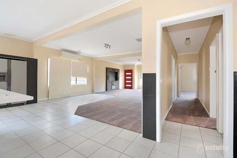 Property photo of 31 Head Street Wendouree VIC 3355