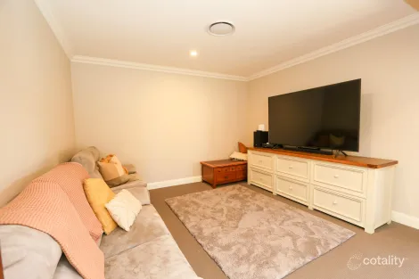 Property photo of 8 Box Tree Place Inverell NSW 2360