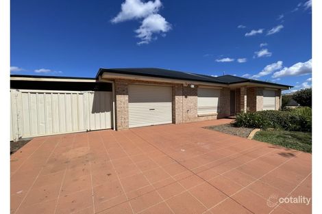 Property photo of 22 Evanside Parade Griffith NSW 2680