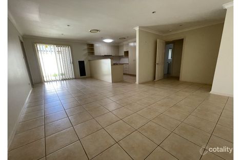 Property photo of 22 Evanside Parade Griffith NSW 2680