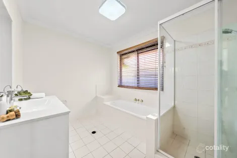 Property photo of 17/30 Lindeman Place Eight Mile Plains QLD 4113