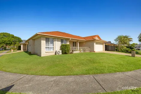 3 Botanical Cct, Banora Point, NSW 2486