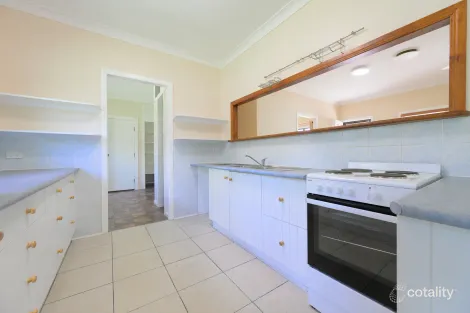 Property photo of 27 Panorama Circuit Benaraby QLD 4680