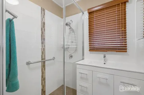 Property photo of 19 Thompson Street Silkstone QLD 4304