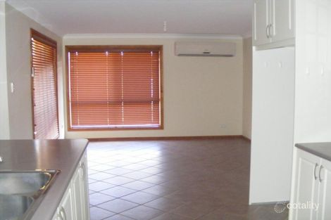 Property photo of 18 Basil Avenue Parkes NSW 2870