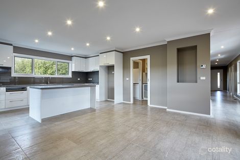 Property photo of 40 Grange Crescent Warragul VIC 3820