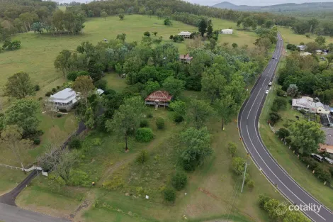 6 South St, Esk, QLD 4312