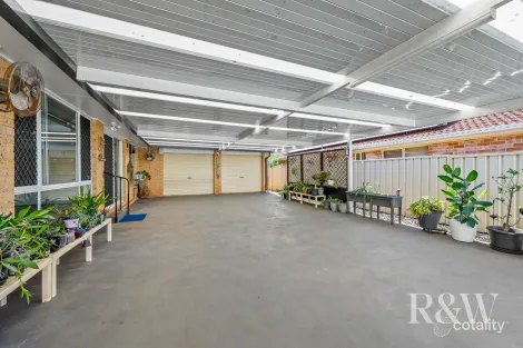 Property photo of 5 Colevile Place Rosemeadow NSW 2560